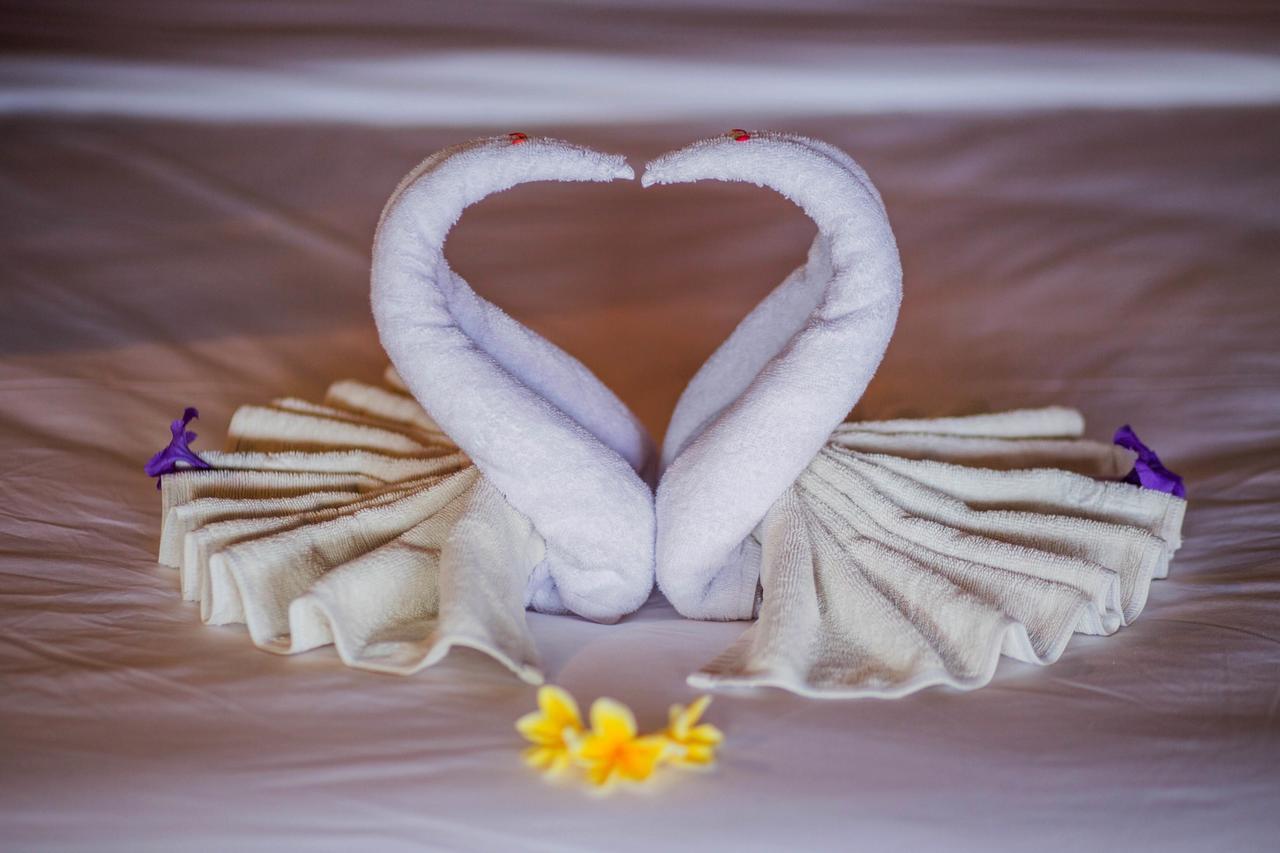 Samanta Huts Hotel Nusa Lembongan  Ngoại thất bức ảnh