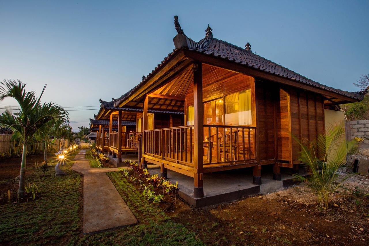 Samanta Huts Hotel Nusa Lembongan  Ngoại thất bức ảnh