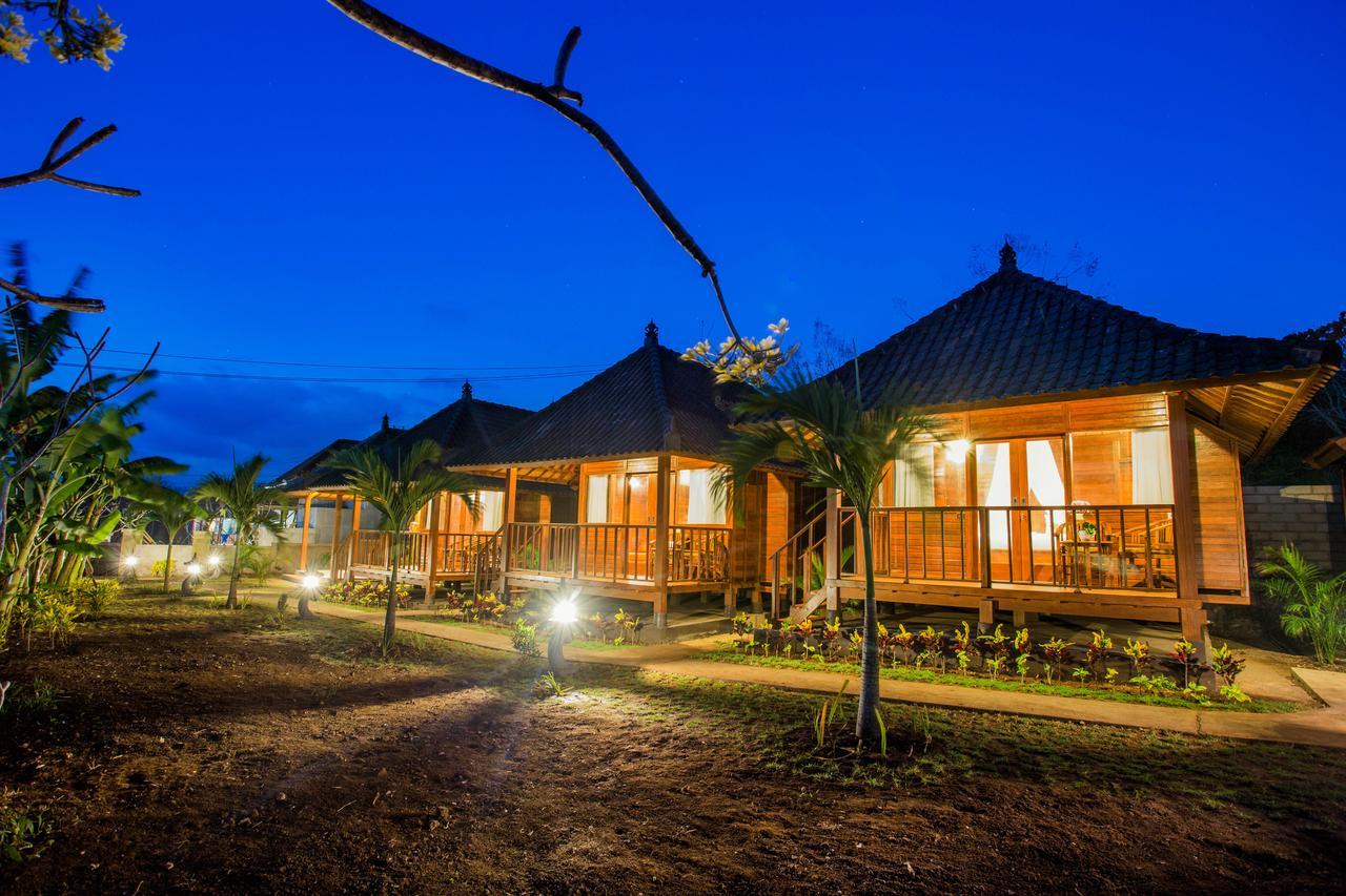 Samanta Huts Hotel Nusa Lembongan  Ngoại thất bức ảnh