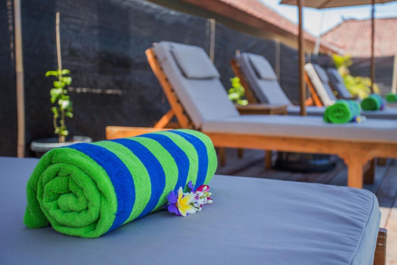 Samanta Huts Hotel Nusa Lembongan  Ngoại thất bức ảnh