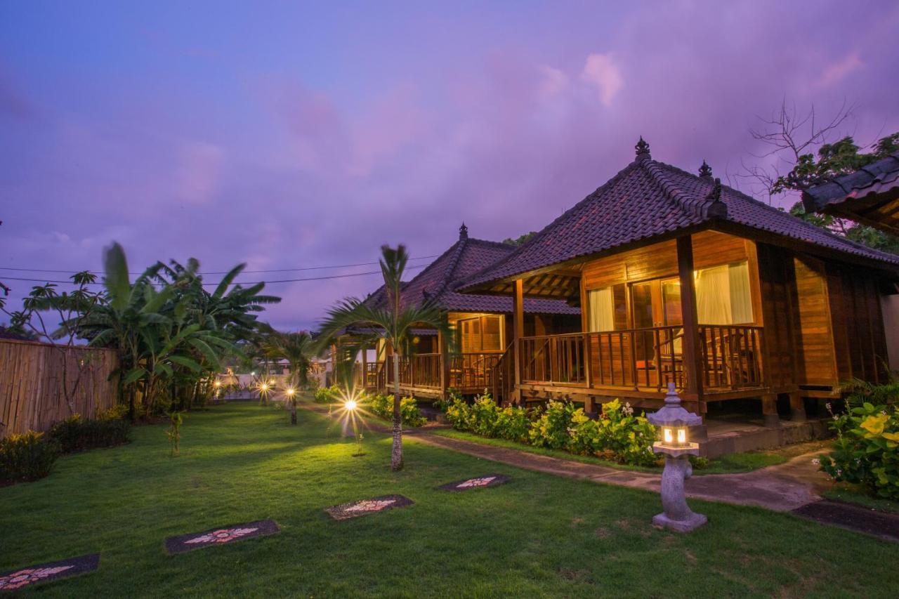 Samanta Huts Hotel Nusa Lembongan  Ngoại thất bức ảnh